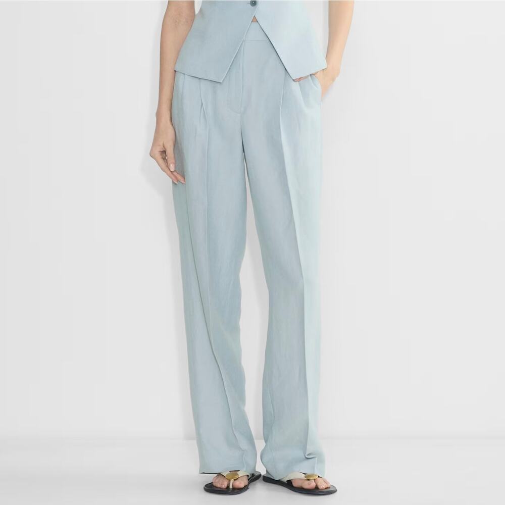 NWT Aritzia The Effortless Pant - CruiseLinen - Light Blue - Wide Leg - Size 4